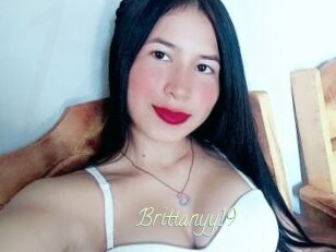 Brittanyy19