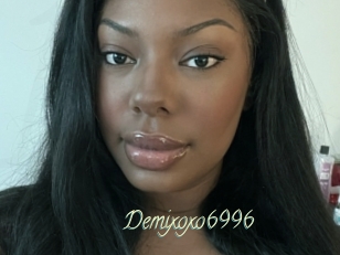 Demixoxo6996