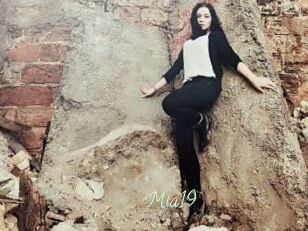 Mia19