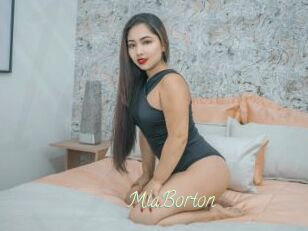 MiaBorton