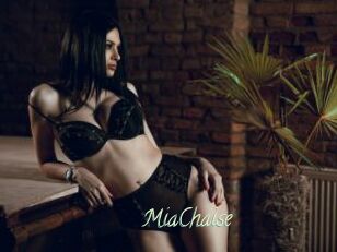 MiaChaise