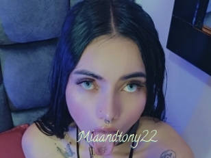 Miaandtony22