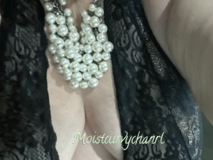 Moistcurvychanrl