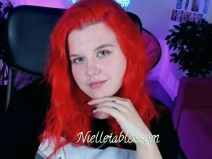 Nielletablossom