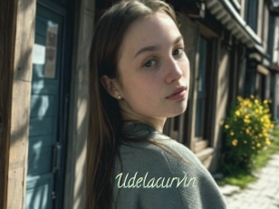 Udelacurvin